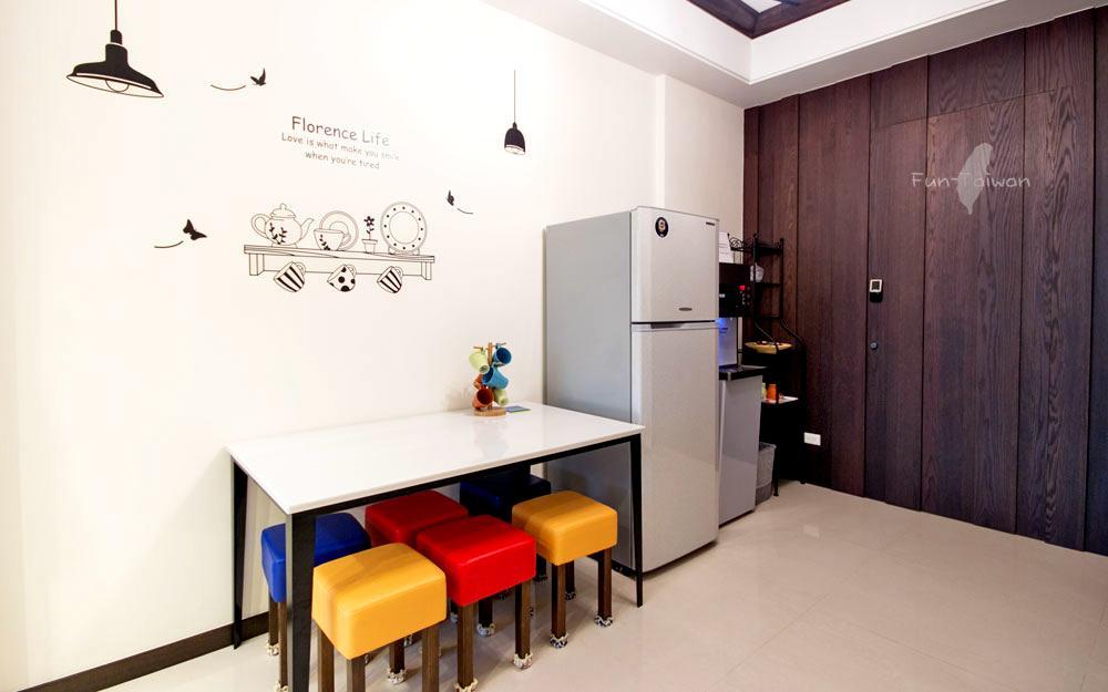 Outingfun Bed And Breakfast Цзяоси Экстерьер фото